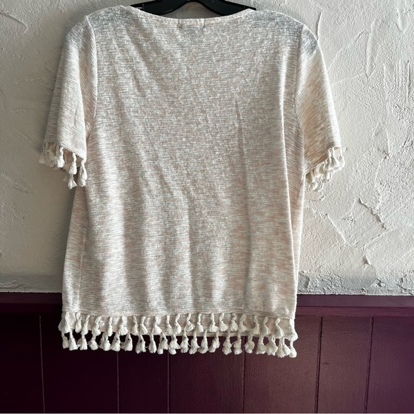 LORD & Taylor Short Sleeve Top With Tassels Size Medium - Picture 2 of 6